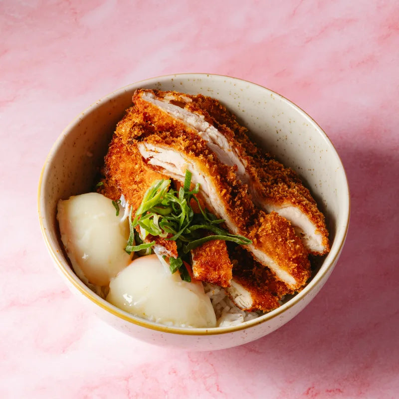 Donburi huevo y pollo